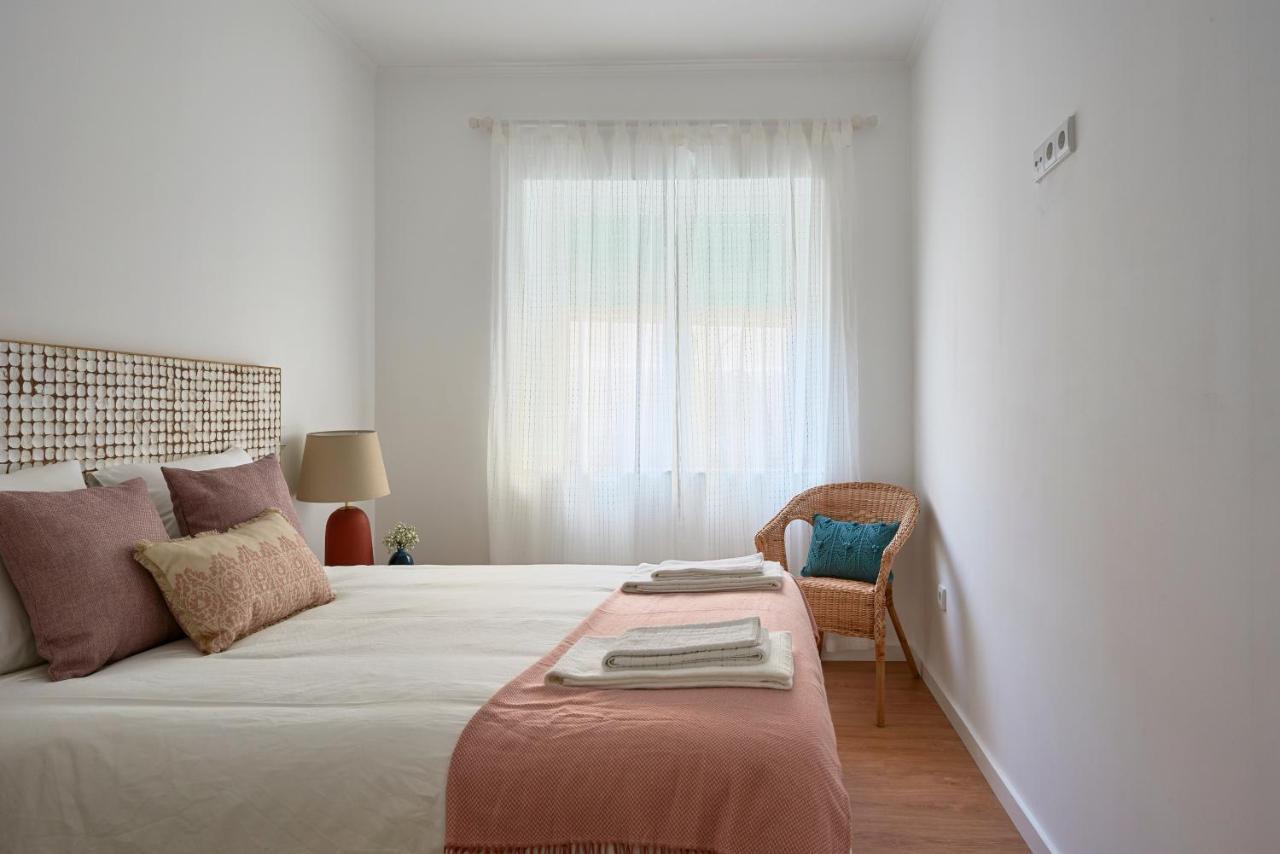 Belem Light Filled With Patio, By Timecooler Apartamento